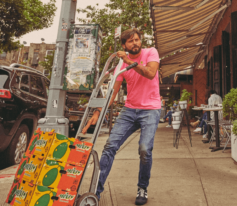 Miguel Gonzalez, DavocadoGuy, delivering Fresh Avocados in New York
